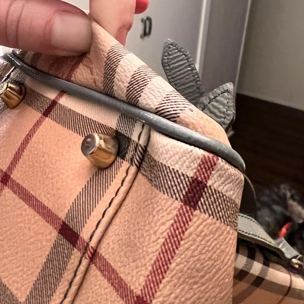 Authentic Burberry Haymarket Tote Purse Bag - Picture 5 of 15